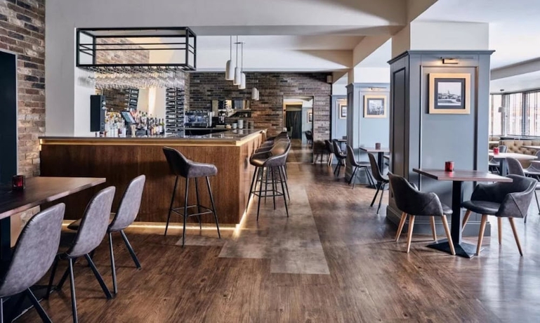 Imagen del bar/restaurante del Hotel The Scot. Foto 3