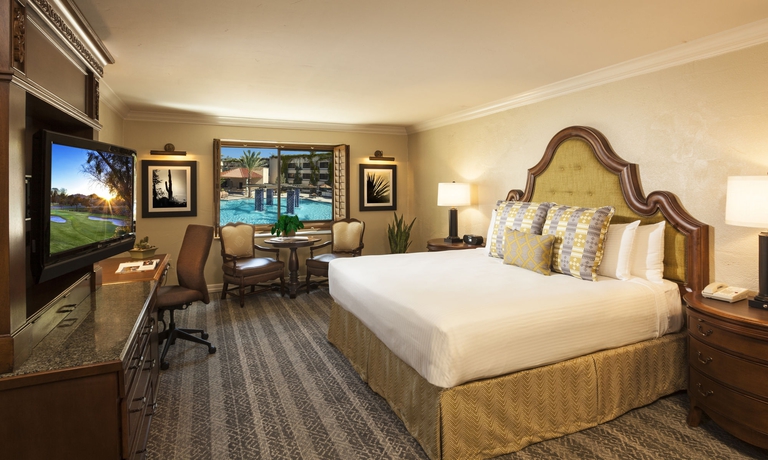 Imagen de la habitación del Hotel The Scottsdale Resort and Spa, Curio Collection By Hilton. Foto 5