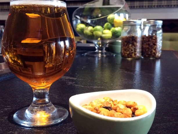 Imagen del bar/restaurante del Hotel The Scottsdale Resort and Spa, Curio Collection By Hilton. Foto 3