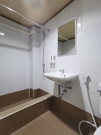 Imagen de la habitación del Hotel The Sea Bangsaen. Foto 13