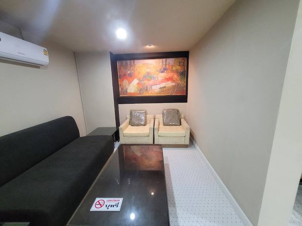 Imagen de los interiores del Hotel The Sea Bangsaen. Foto 17
