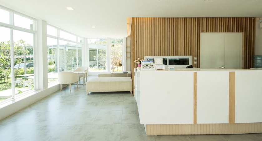 Imagen de los interiores del Hotel The Sea Condominium. Foto 19