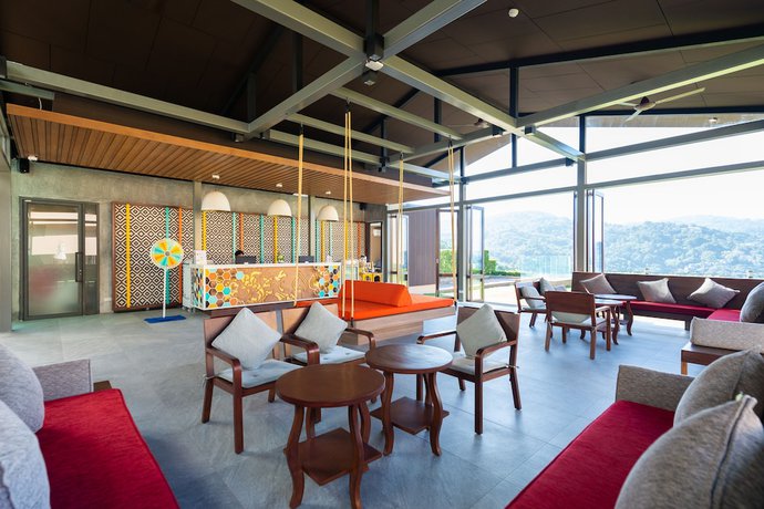 Imagen de los interiores del Hotel The Sea Galleri By Katathani - Sha Plus. Foto 19