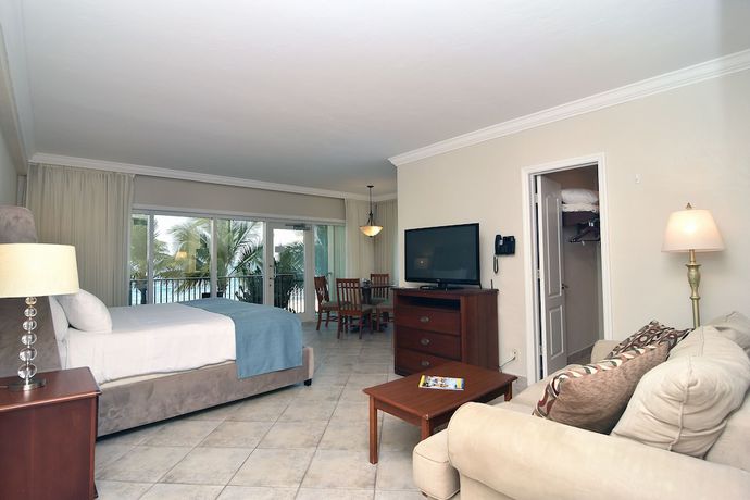 Imagen de la habitación del Hotel The Sea Lord And Suites (adults Only). Foto 9