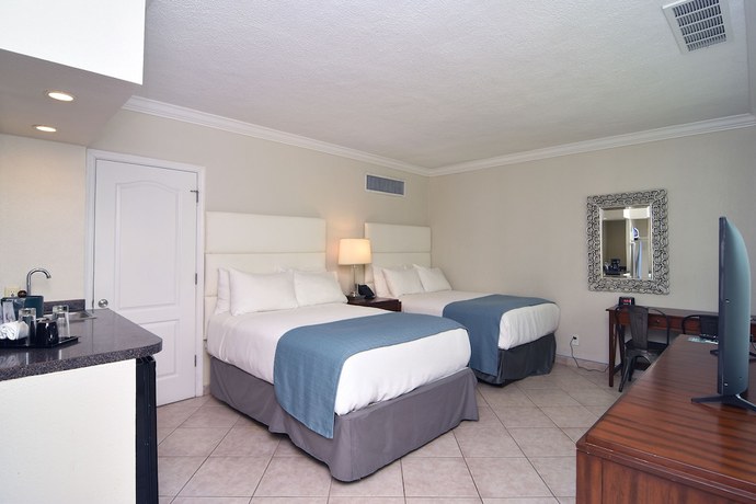 Imagen de la habitación del Hotel The Sea Lord And Suites (adults Only). Foto 10
