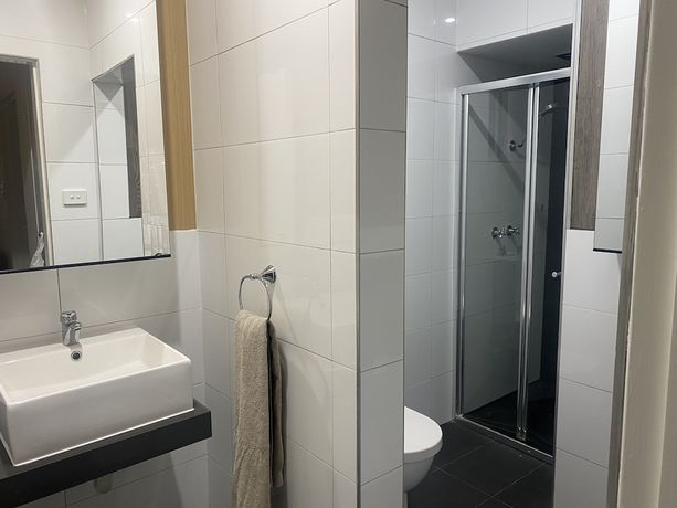 Imagen de la habitación del Hotel The Sea Pavilions. Foto 5