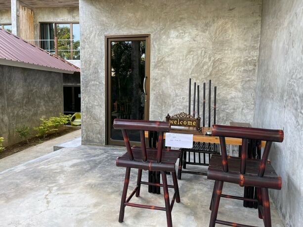 Imagen general del Hotel The Sea Resort Haad Rin. Foto 10