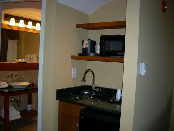 Imagen de la habitación del Hotel The Seasons Lodge. Foto 15