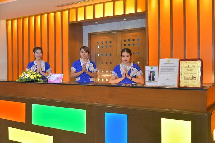 Imagen de los interiores del Hotel The Seasons Pattaya. Foto 12