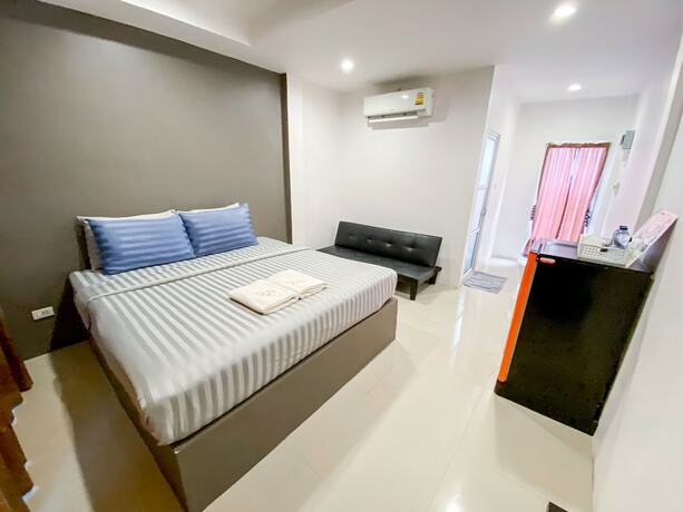 Imagen de la habitación del Hotel The Seathru Kohlarn. Foto 13