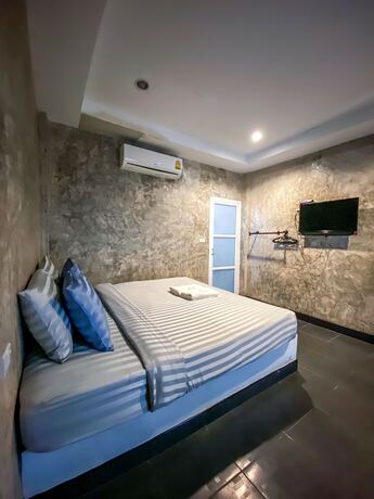 Imagen de la habitación del Hotel The Seathru Kohlarn. Foto 15