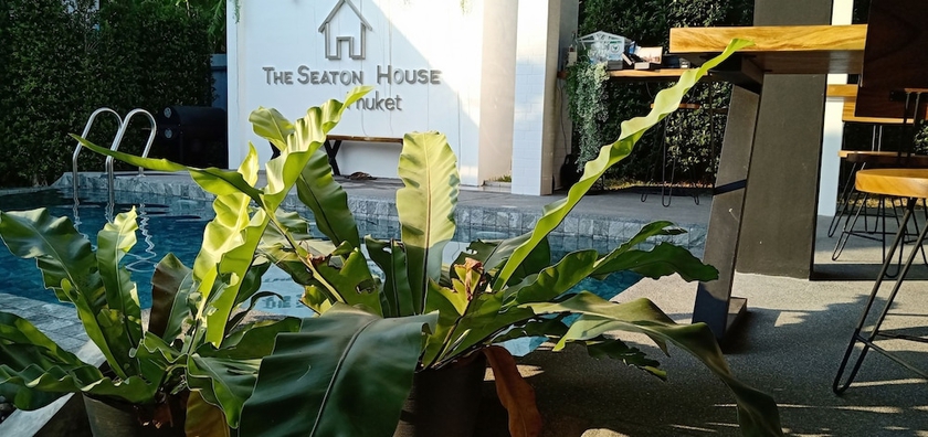 Imagen del bar/restaurante del Hotel The Seaton House Phuket. Foto 2