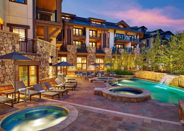 Imagen de la piscina del Hotel The Sebastian - Vail. Foto 15