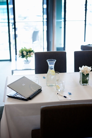 Imagen del bar/restaurante del Hotel The Sebel Auckland Viaduct Harbour. Foto 3