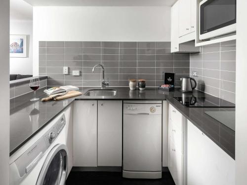 Imagen de la habitación del Hotel The Sebel Brisbane. Foto 14