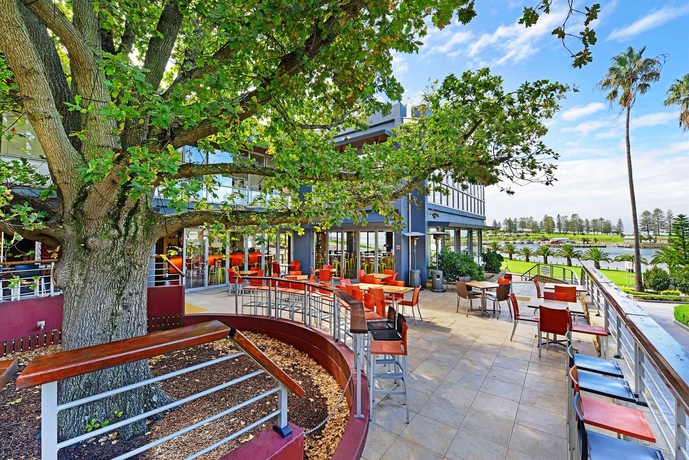 Imagen del bar/restaurante del Hotel The Sebel Kiama. Foto 5