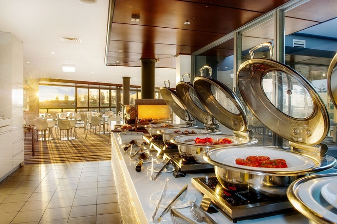 Imagen del bar/restaurante del Hotel The Sebel Kiama. Foto 7