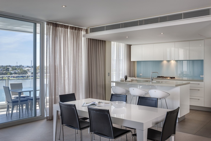 Imagen de los interiores del Hotel The Sebel Mandurah. Foto 8
