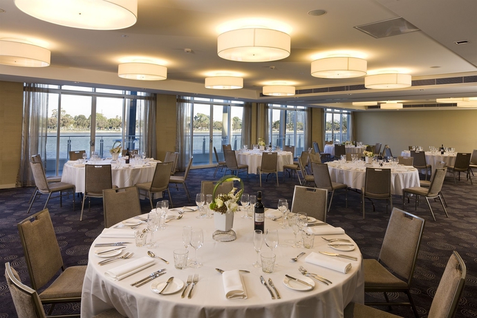 Imagen de los interiores del Hotel The Sebel Mandurah. Foto 14