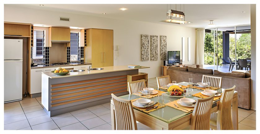 Imagen de la habitación del Hotel The Sebel Twin Waters. Foto 8