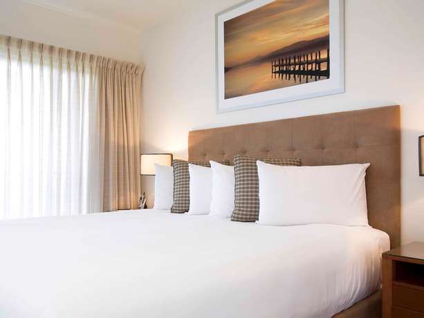 Imagen de la habitación del Hotel The Sebel Twin Waters. Foto 11