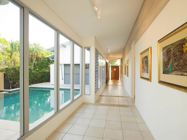 Imagen de la habitación del Hotel The Sebel Twin Waters. Foto 13