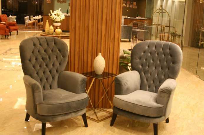 Imagen de los interiores del Hotel The Secure Inn. Foto 19