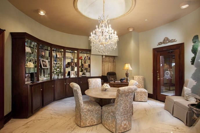 Imagen de los interiores del Hotel The Seelbach Hilton Louisville. Foto 6