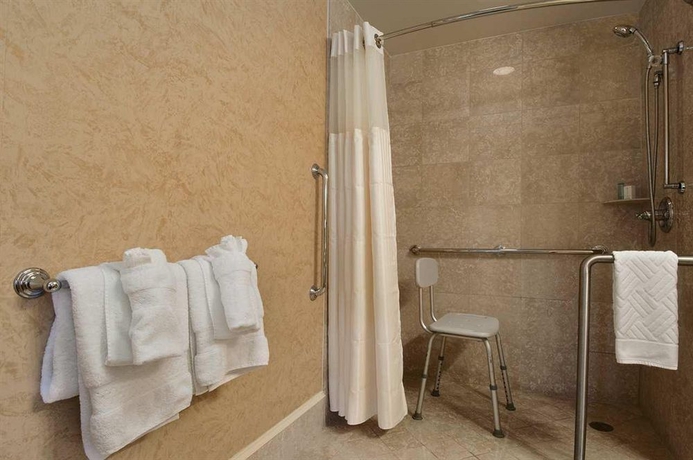 Imagen de la habitación del Hotel The Seelbach Hilton Louisville. Foto 3