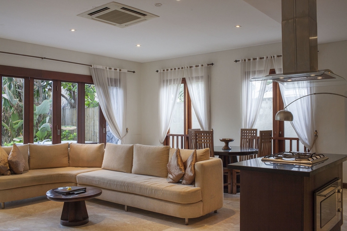 Imagen de los interiores del Hotel The Segara Suites. Foto 13
