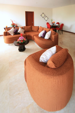 Imagen de los interiores del Hotel The Segara Suites. Foto 15
