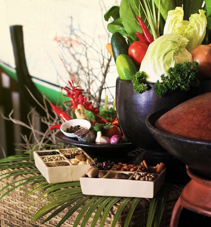 Imagen del bar/restaurante del Hotel The Seminyak Suite - Private Villa - Chse Certified. Foto 6