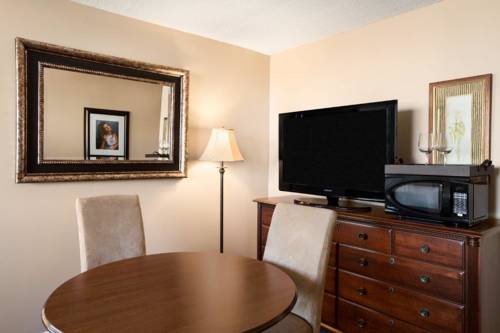 Imagen de la habitación del Hotel The Senator and Conference Centre Timmins. Foto 10