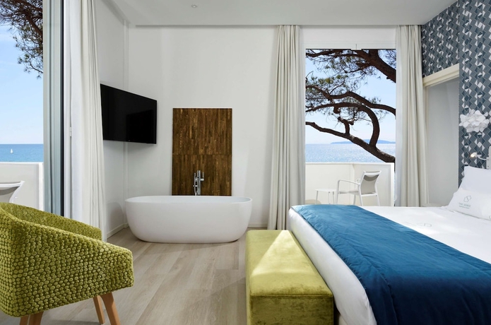 Imagen de la habitación del Hotel The Sense Experience Resort. Foto 4