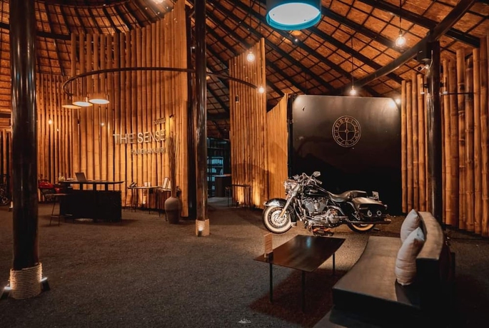 Imagen de los interiores del Hotel The Sense Resort Kanchanaburi. Foto 17