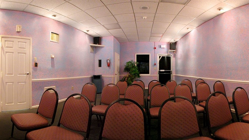 Imagen de los interiores del Hotel The Seralago And Suites. Foto 6