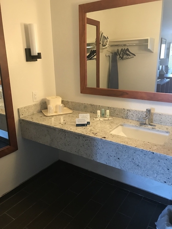 Imagen de la habitación del Hotel The Serene Glendale Peoria, Surestay Collection by BW. Foto 10