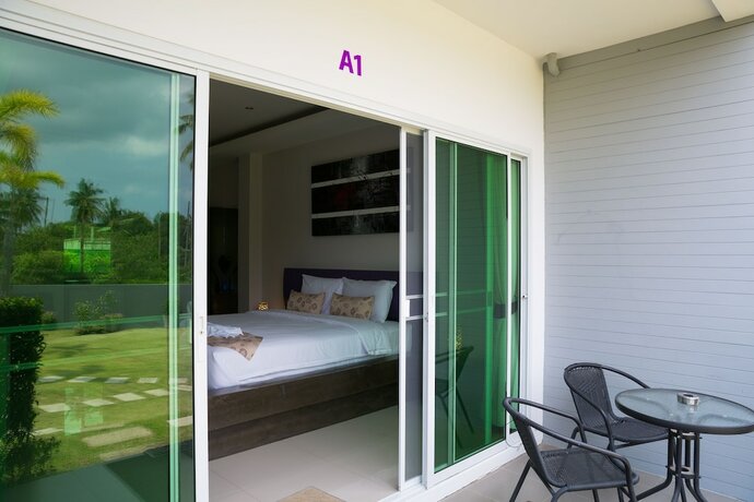 Imagen de la habitación del Hotel The Serenity Resort, SATTAHIP. Foto 32
