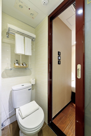 Imagen de la habitación del Hotel The Shai Red. Foto 3