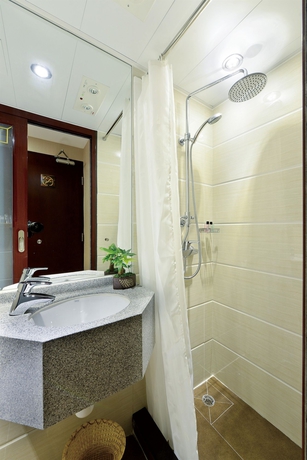 Imagen de la habitación del Hotel The Shai Red. Foto 14