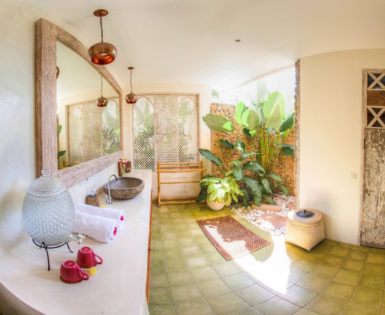Imagen de la habitación del Hotel The Shala Bali. Foto 15