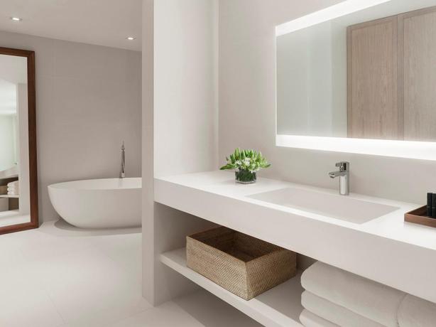 Imagen de la habitación del Hotel The Shanghai Edition. Foto 7