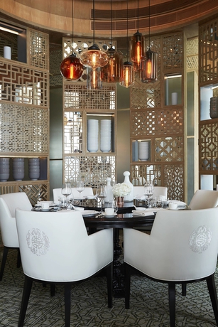 Imagen del bar/restaurante del Hotel The Shanhaitian Resort Sanya, Autograph Collection. Foto 11