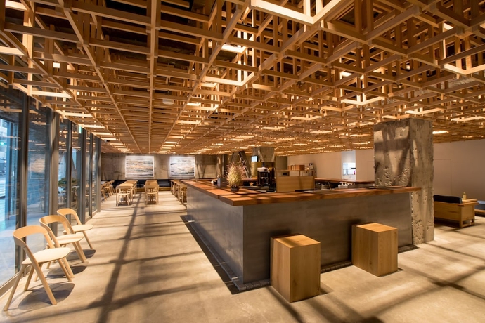 Imagen de los interiores del Hotel The Share Hotels Kumu Kanazawa. Foto 19