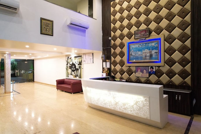Imagen de los interiores del Hotel The Sheetal International, Raipur. Foto 13