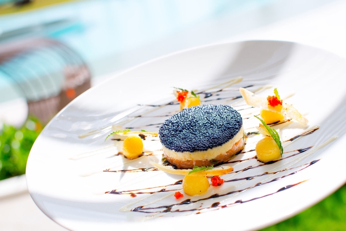 Imagen del bar/restaurante del Hotel The Shells Resort and Spa Phu Quoc. Foto 2