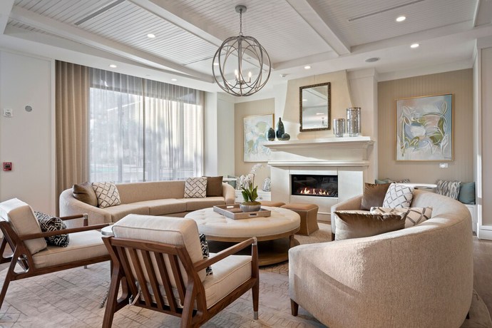 Imagen de los interiores del Hotel The Shepherd Downtown Clemson. Foto 8