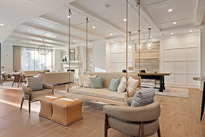 Imagen de los interiores del Hotel The Shepherd Downtown Clemson. Foto 10