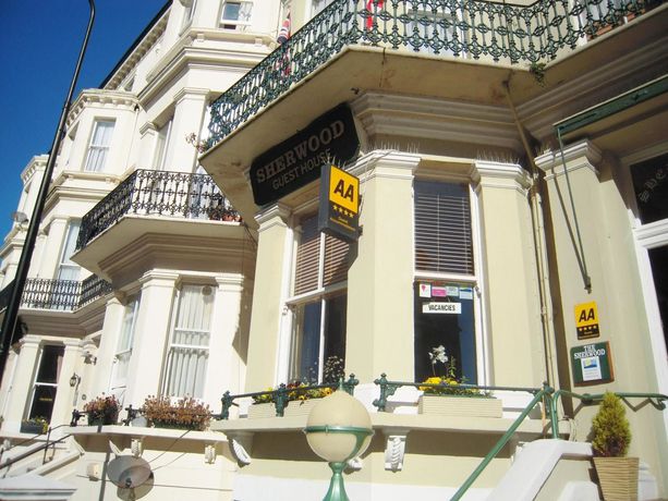 Imagen de los exteriores del Hotel The Sherwood - Guest House. Foto 9
