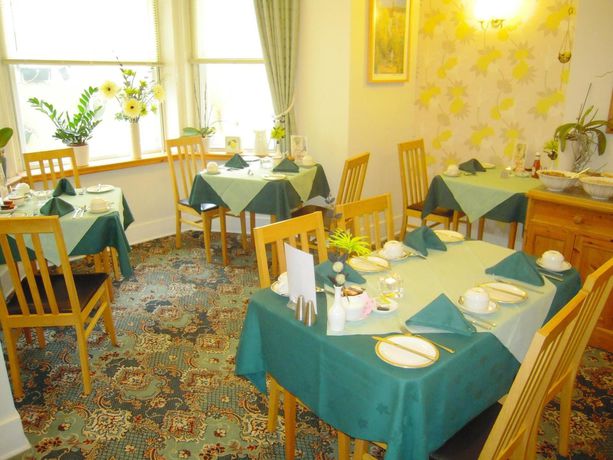 Imagen del bar/restaurante del Hotel The Sherwood - Guest House. Foto 4